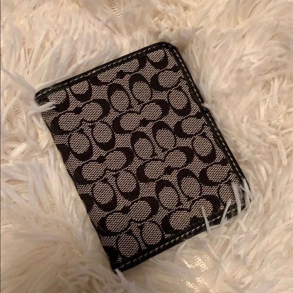 Coach wallet - Picture 1 of 3